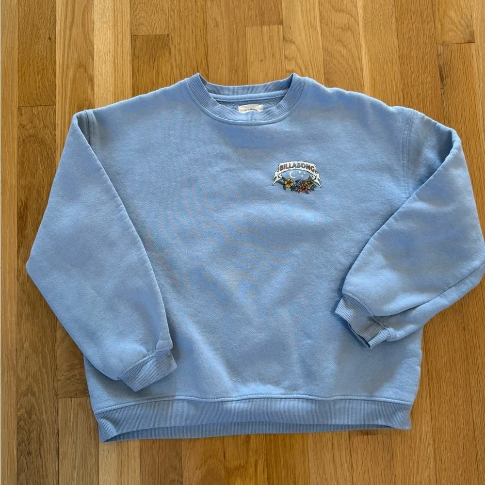 Billabong Women's Small Blue Crewneck Sweatshirt  Floral & Skeleton Graphic - Picture 2 of 6